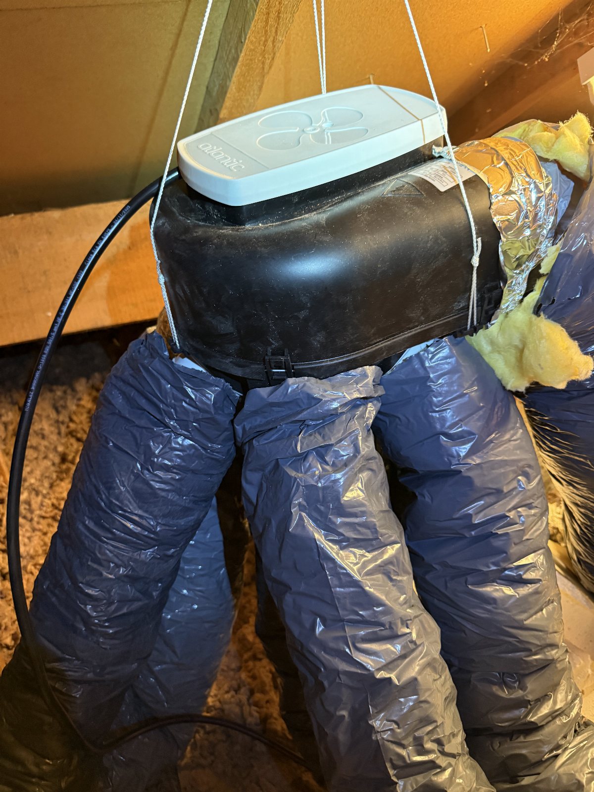 Remplacement moteur de VMC ATLANTIC AUTOCOSY HI + gaines isolées